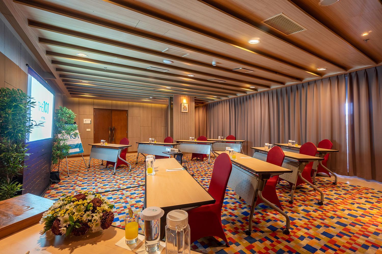 The 1O1 Yogyakarta Tugu Hotel Exterior photo